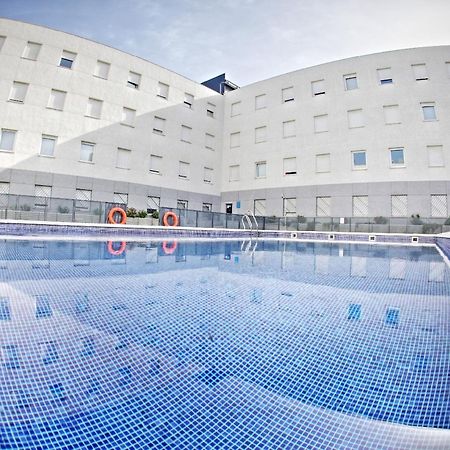 Apartamentos Vertice Sevilla Aljarafe Bormujos Exteriör bild