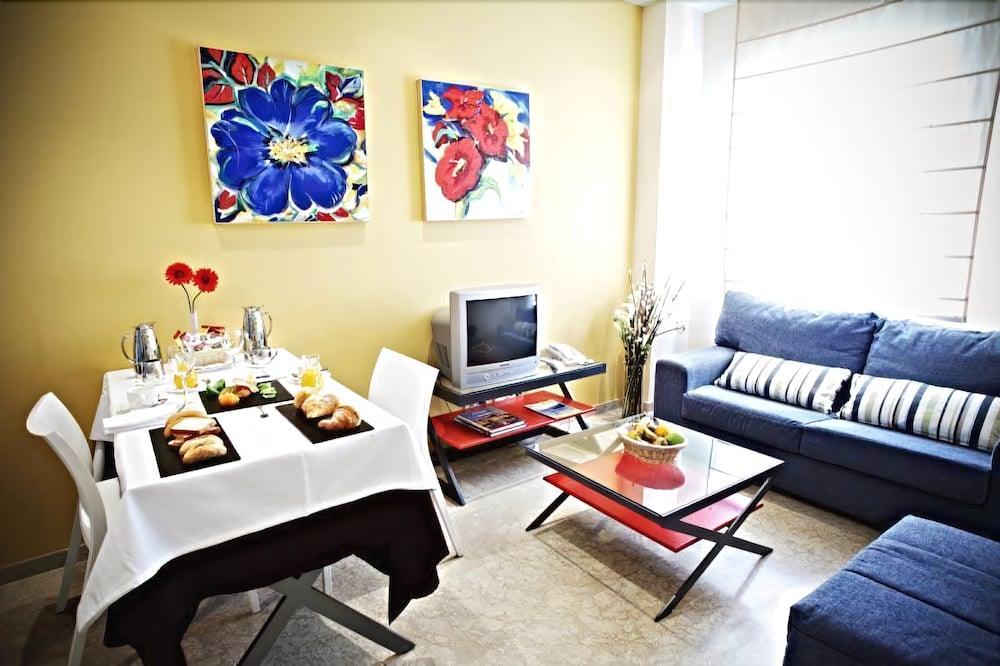 Apartamentos Vertice Sevilla Aljarafe Bormujos Exteriör bild