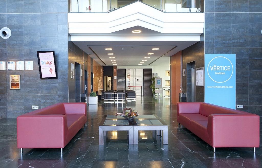 Apartamentos Vertice Sevilla Aljarafe Bormujos Exteriör bild