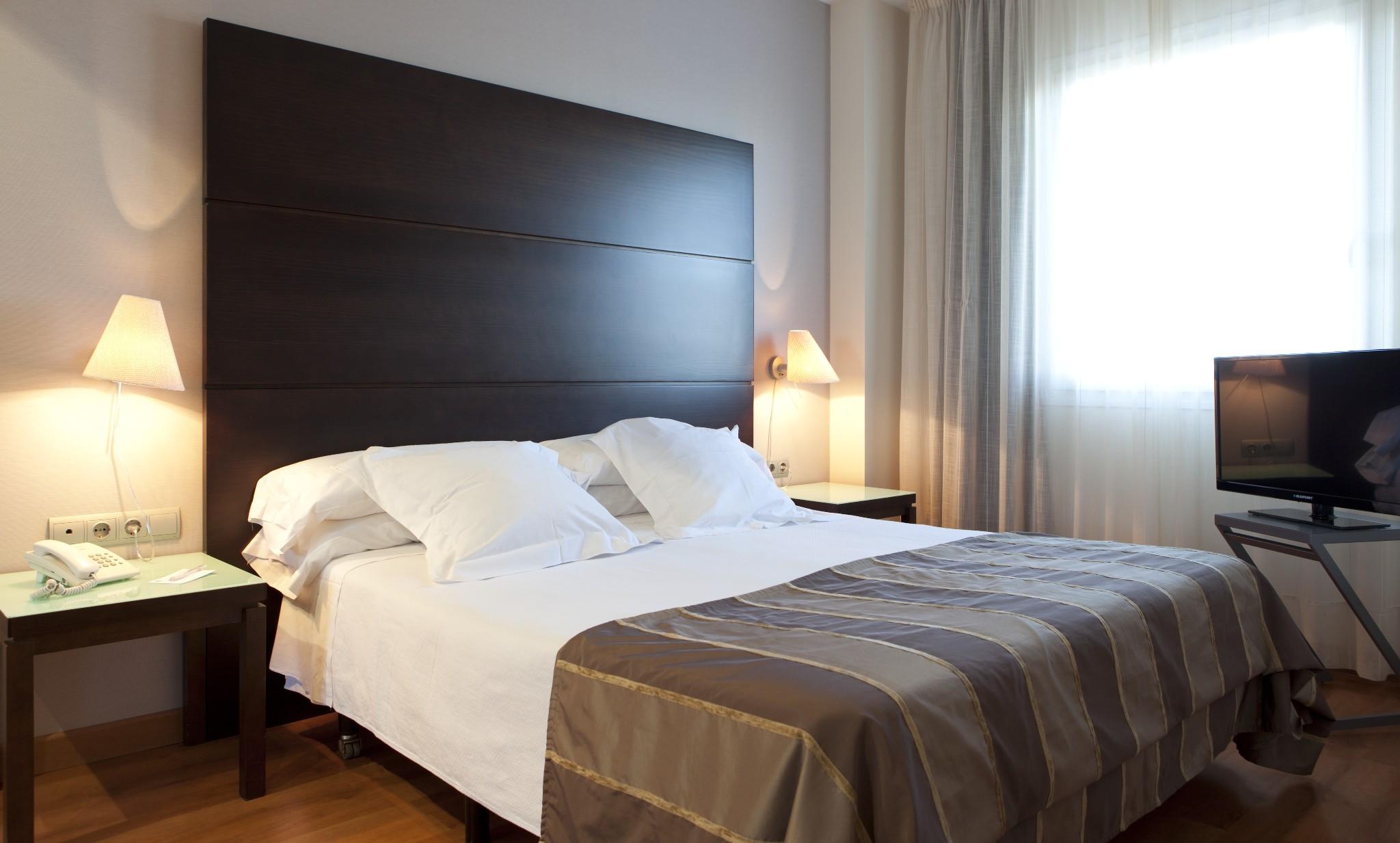 Apartamentos Vertice Sevilla Aljarafe Bormujos Exteriör bild